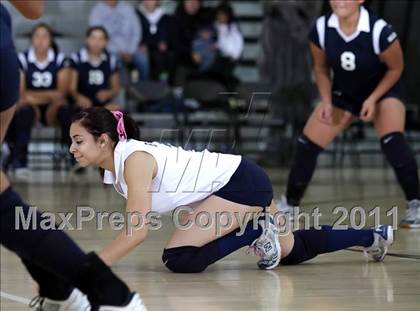 Thumbnail 2 in Sherman Oaks CES vs. Elizabeth Learning Center (CIF LACS Small School Final) photogallery.