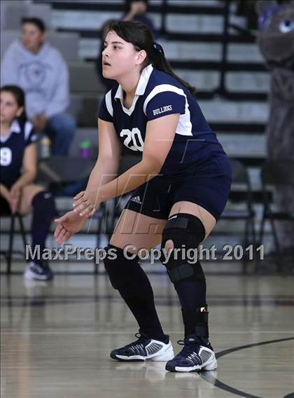 Thumbnail 1 in Sherman Oaks CES vs. Elizabeth Learning Center (CIF LACS Small School Final) photogallery.