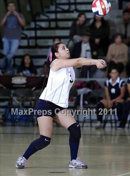 Thumbnail 3 in Sherman Oaks CES vs. Elizabeth Learning Center (CIF LACS Small School Final) photogallery.