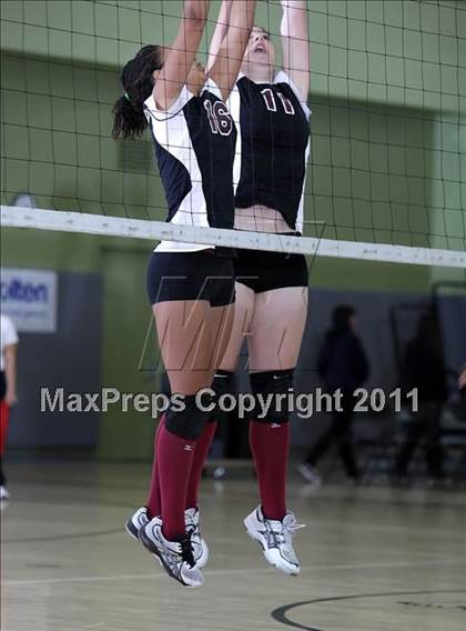 Thumbnail 1 in Sherman Oaks CES vs. Elizabeth Learning Center (CIF LACS Small School Final) photogallery.
