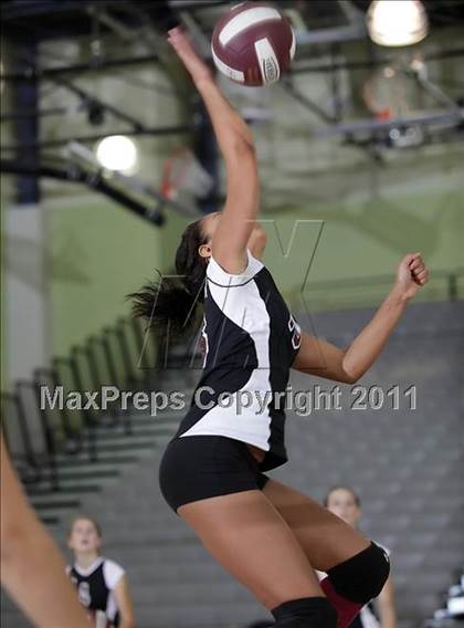 Thumbnail 3 in Sherman Oaks CES vs. Elizabeth Learning Center (CIF LACS Small School Final) photogallery.