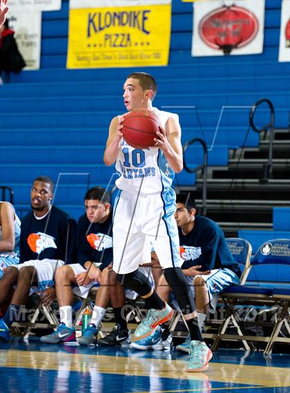 Thumbnail 3 in Buchanan vs Sylmar (National Prep Classic) photogallery.