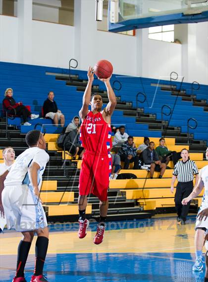 Thumbnail 1 in Buchanan vs Sylmar (National Prep Classic) photogallery.