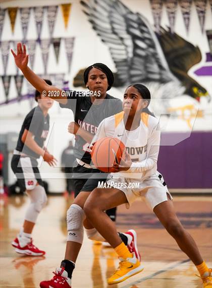 Thumbnail 2 in Mater Dei vs. Bishop O'Dowd (West Coast Jamboree) photogallery.