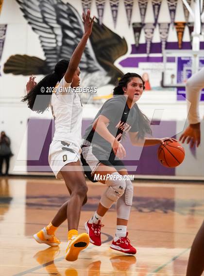 Thumbnail 1 in Mater Dei vs. Bishop O'Dowd (West Coast Jamboree) photogallery.