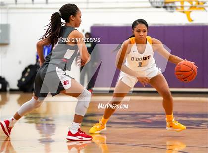 Thumbnail 2 in Mater Dei vs. Bishop O'Dowd (West Coast Jamboree) photogallery.