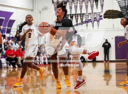 Thumbnail 3 in Mater Dei vs. Bishop O'Dowd (West Coast Jamboree) photogallery.