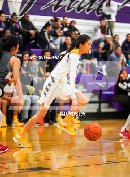 Thumbnail 2 in Mater Dei vs. Bishop O'Dowd (West Coast Jamboree) photogallery.