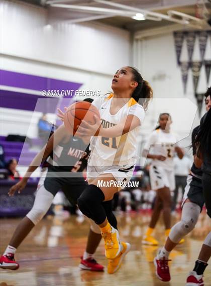 Thumbnail 2 in Mater Dei vs. Bishop O'Dowd (West Coast Jamboree) photogallery.