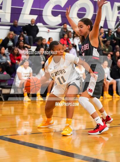 Thumbnail 3 in Mater Dei vs. Bishop O'Dowd (West Coast Jamboree) photogallery.