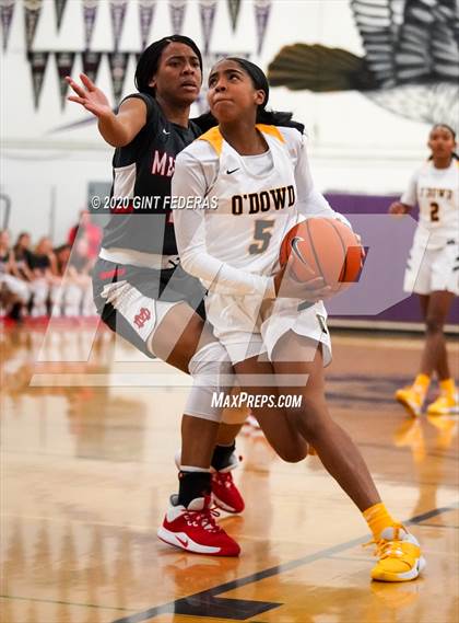 Thumbnail 1 in Mater Dei vs. Bishop O'Dowd (West Coast Jamboree) photogallery.