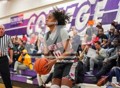 Thumbnail 3 in Mater Dei vs. Bishop O'Dowd (West Coast Jamboree) photogallery.