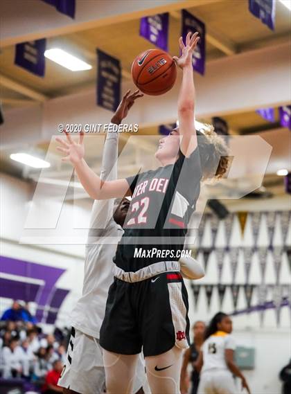 Thumbnail 3 in Mater Dei vs. Bishop O'Dowd (West Coast Jamboree) photogallery.