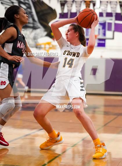 Thumbnail 2 in Mater Dei vs. Bishop O'Dowd (West Coast Jamboree) photogallery.