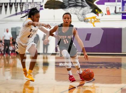 Thumbnail 1 in Mater Dei vs. Bishop O'Dowd (West Coast Jamboree) photogallery.