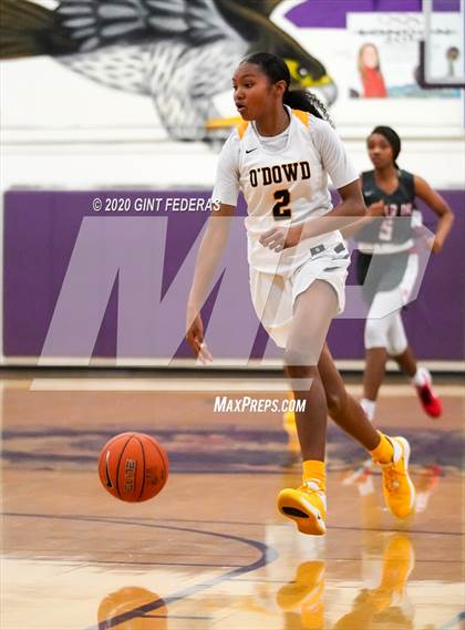Thumbnail 2 in Mater Dei vs. Bishop O'Dowd (West Coast Jamboree) photogallery.