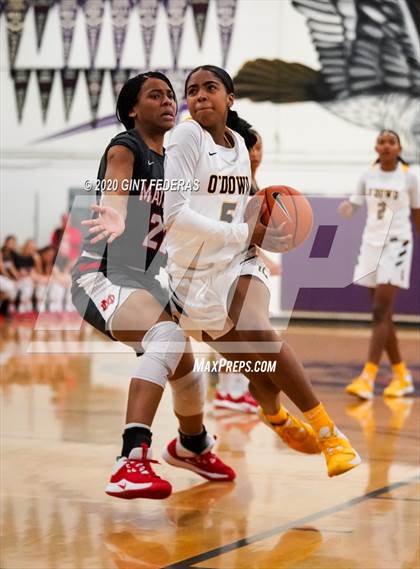 Thumbnail 3 in Mater Dei vs. Bishop O'Dowd (West Coast Jamboree) photogallery.