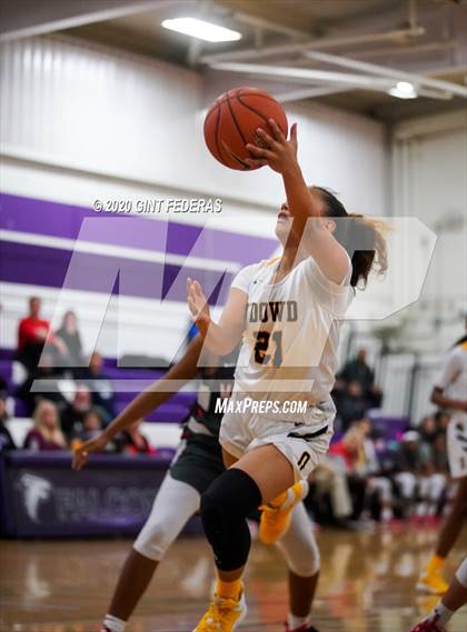 Thumbnail 3 in Mater Dei vs. Bishop O'Dowd (West Coast Jamboree) photogallery.
