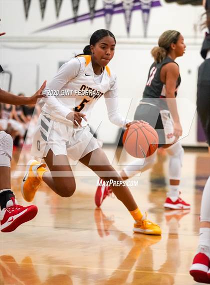 Thumbnail 2 in Mater Dei vs. Bishop O'Dowd (West Coast Jamboree) photogallery.