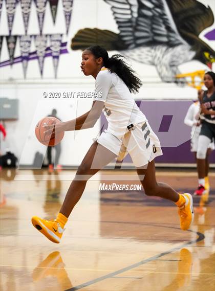 Thumbnail 3 in Mater Dei vs. Bishop O'Dowd (West Coast Jamboree) photogallery.