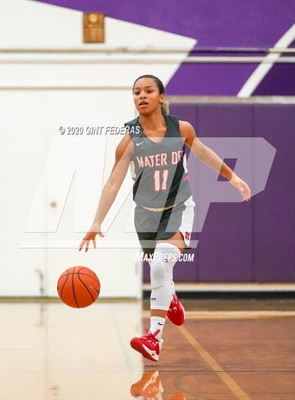Thumbnail 3 in Mater Dei vs. Bishop O'Dowd (West Coast Jamboree) photogallery.