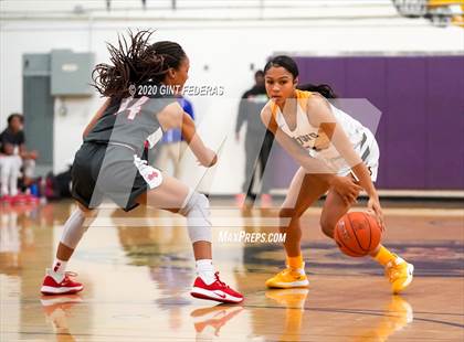 Thumbnail 3 in Mater Dei vs. Bishop O'Dowd (West Coast Jamboree) photogallery.