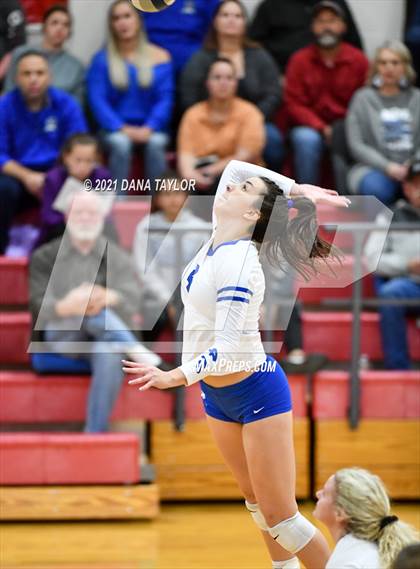 Thumbnail 3 in  Jim Ned vs Peaster (UIL 3A Area Playoff) photogallery.