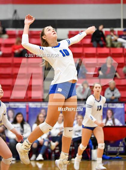 Thumbnail 2 in  Jim Ned vs Peaster (UIL 3A Area Playoff) photogallery.