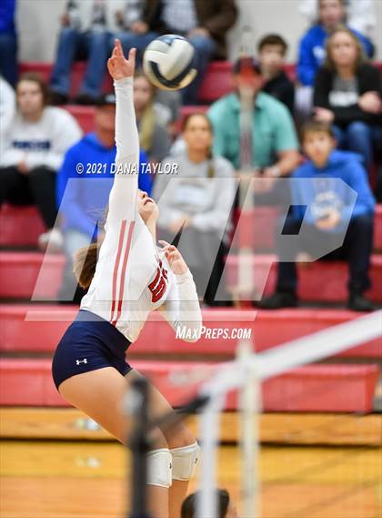 Thumbnail 2 in  Jim Ned vs Peaster (UIL 3A Area Playoff) photogallery.