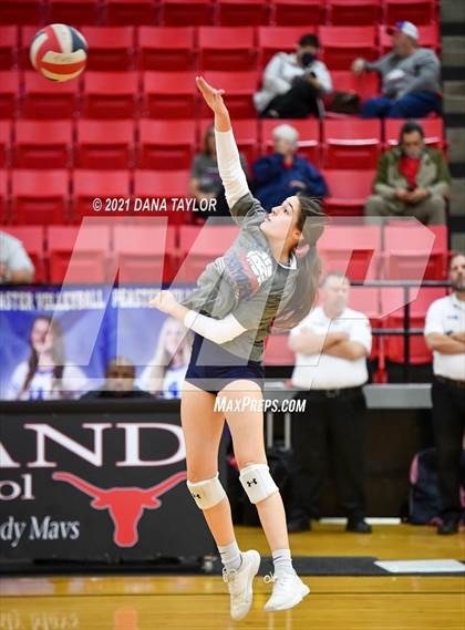 Thumbnail 2 in  Jim Ned vs Peaster (UIL 3A Area Playoff) photogallery.