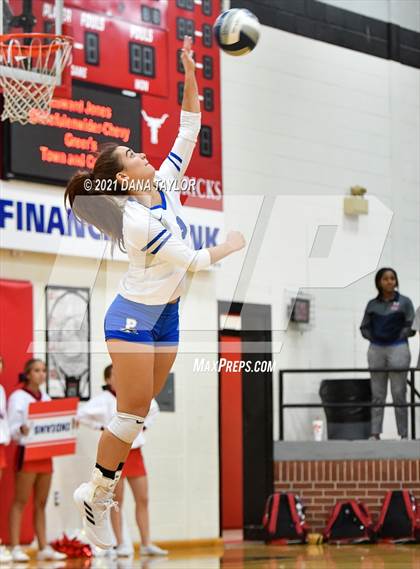 Thumbnail 2 in  Jim Ned vs Peaster (UIL 3A Area Playoff) photogallery.