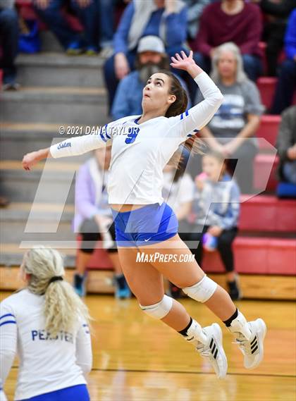 Thumbnail 3 in  Jim Ned vs Peaster (UIL 3A Area Playoff) photogallery.