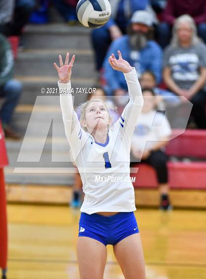 Thumbnail 2 in  Jim Ned vs Peaster (UIL 3A Area Playoff) photogallery.