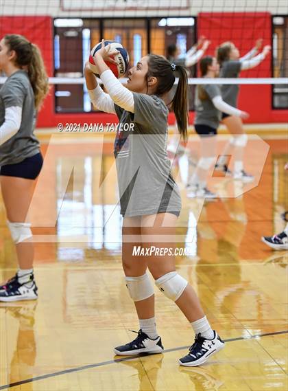 Thumbnail 2 in  Jim Ned vs Peaster (UIL 3A Area Playoff) photogallery.