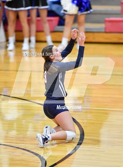 Thumbnail 1 in  Jim Ned vs Peaster (UIL 3A Area Playoff) photogallery.