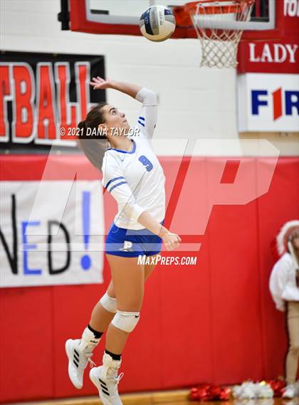 Thumbnail 1 in  Jim Ned vs Peaster (UIL 3A Area Playoff) photogallery.