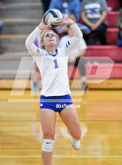 Thumbnail 1 in  Jim Ned vs Peaster (UIL 3A Area Playoff) photogallery.