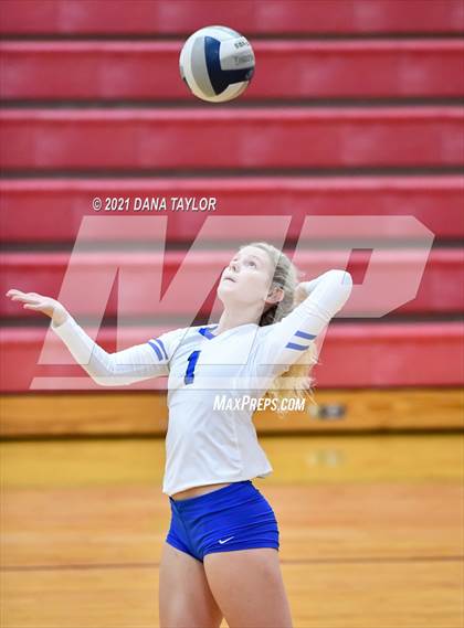 Thumbnail 1 in  Jim Ned vs Peaster (UIL 3A Area Playoff) photogallery.