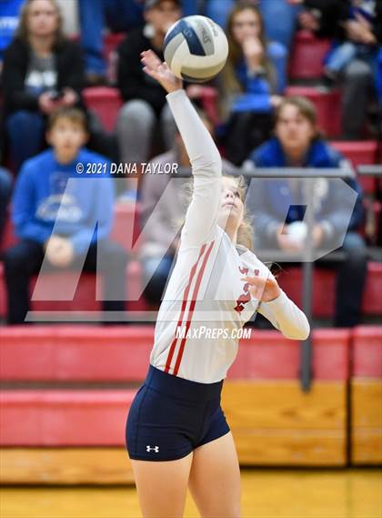 Thumbnail 1 in  Jim Ned vs Peaster (UIL 3A Area Playoff) photogallery.