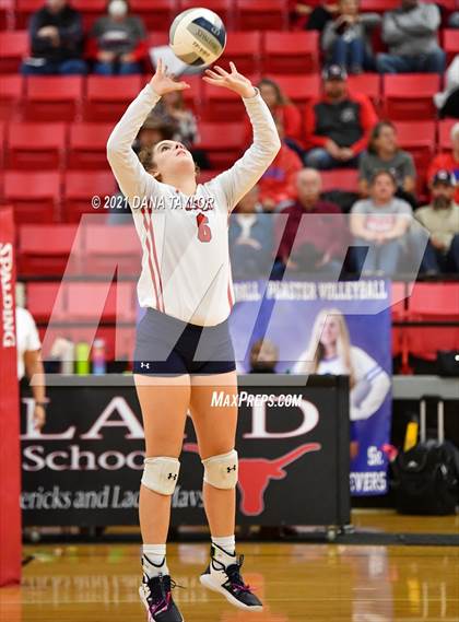 Thumbnail 2 in  Jim Ned vs Peaster (UIL 3A Area Playoff) photogallery.