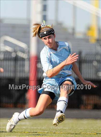 Thumbnail 3 in Estrella Foothills vs. Northwest Christian (AIA State Playoffs) photogallery.
