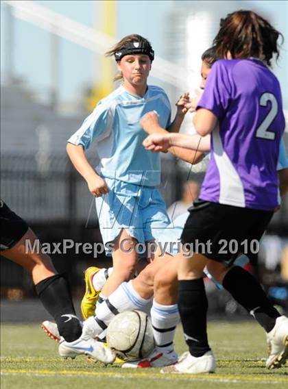 Thumbnail 1 in Estrella Foothills vs. Northwest Christian (AIA State Playoffs) photogallery.