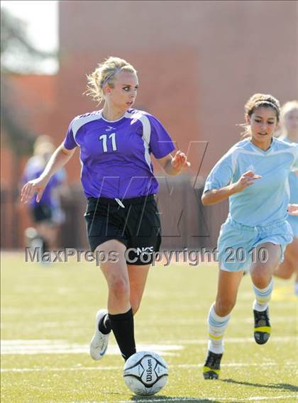 Thumbnail 1 in Estrella Foothills vs. Northwest Christian (AIA State Playoffs) photogallery.