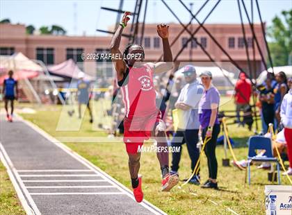 Thumbnail 1 in UIL 6A Track & Field Area 13&14 (Triple Jump) photogallery.