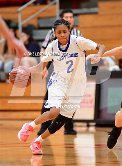 Thumbnail 1 in Smithville vs. Sunnybrook Christian (Fredericksburg Tournament) photogallery.