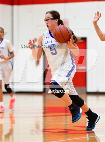 Thumbnail 3 in Smithville vs. Sunnybrook Christian (Fredericksburg Tournament) photogallery.