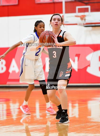 Thumbnail 2 in Smithville vs. Sunnybrook Christian (Fredericksburg Tournament) photogallery.