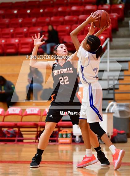 Thumbnail 3 in Smithville vs. Sunnybrook Christian (Fredericksburg Tournament) photogallery.