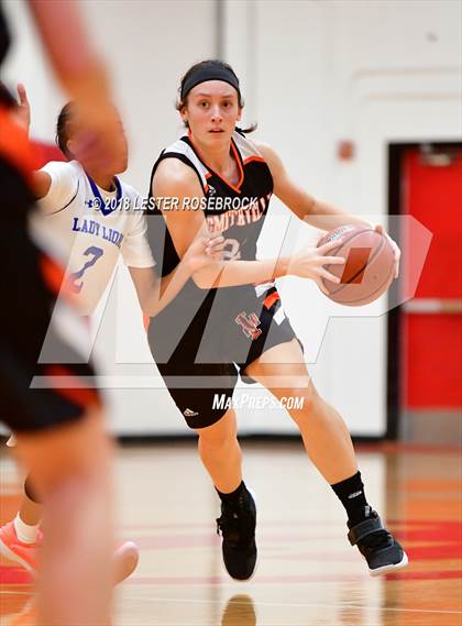 Thumbnail 1 in Smithville vs. Sunnybrook Christian (Fredericksburg Tournament) photogallery.