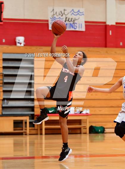 Thumbnail 3 in Smithville vs. Sunnybrook Christian (Fredericksburg Tournament) photogallery.